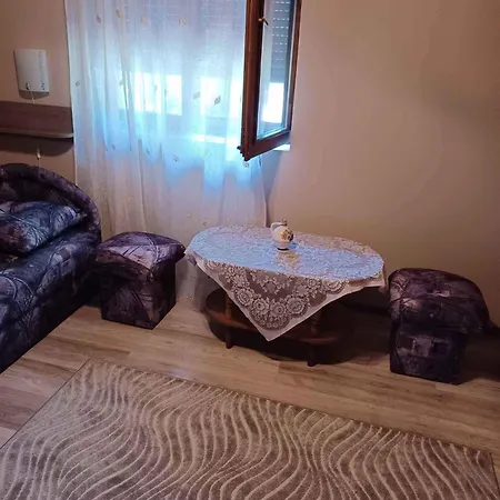 12 Σπίτι διακοπών *